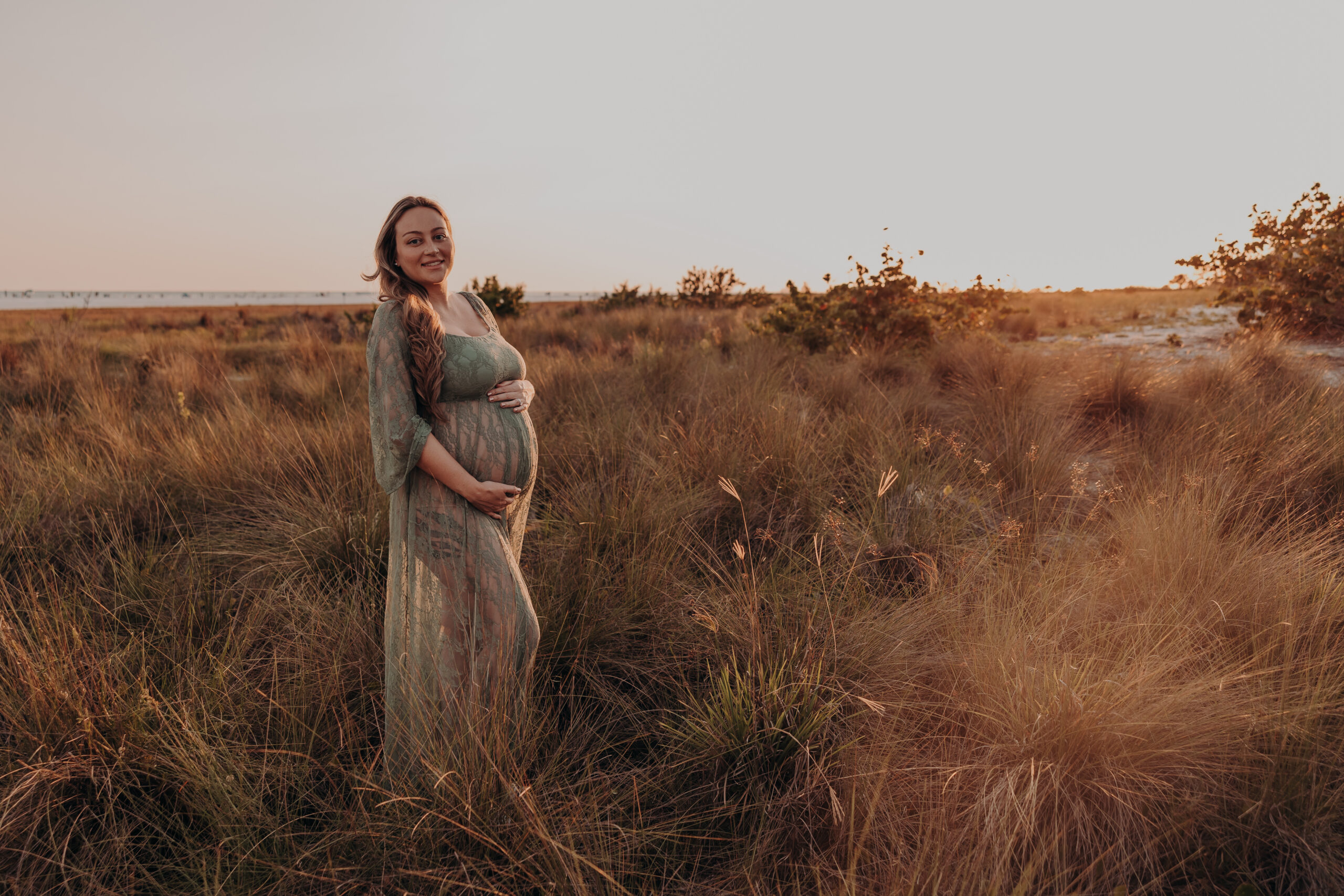 Sarasota maternity photographer outdoor golden hour session