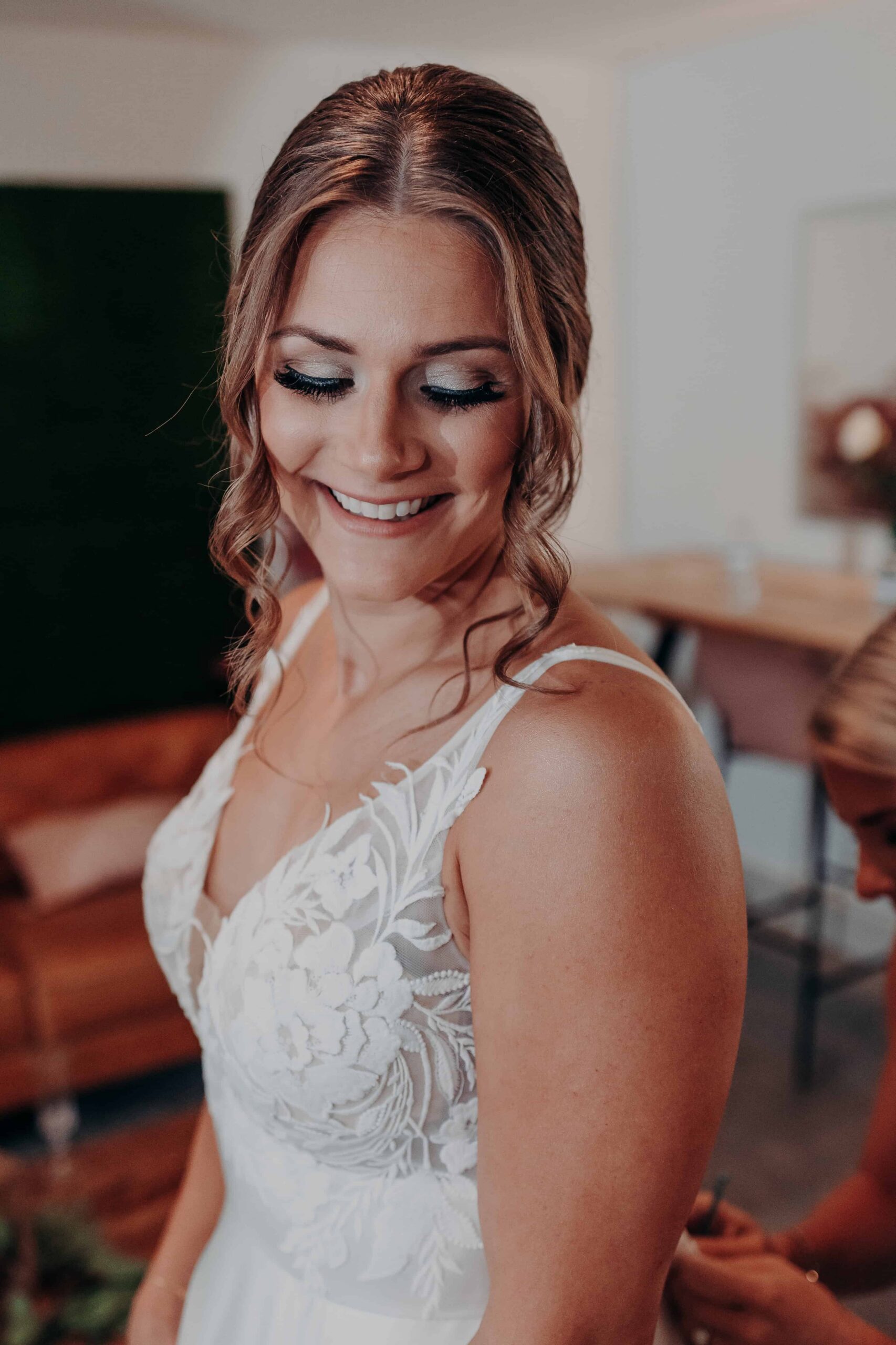 Hidden Acres wedding bride Hannah portrait in bridal suite