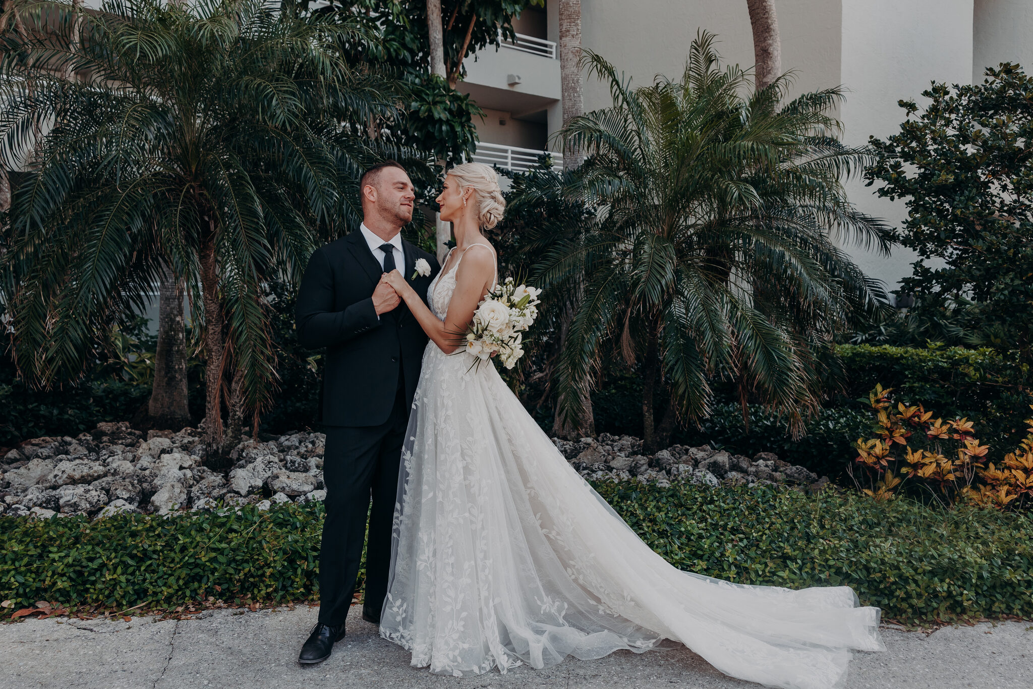 Wedding party portraits on Longboat Key (23)